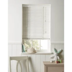 White Wood 35mm Venetian Blind - 90cm