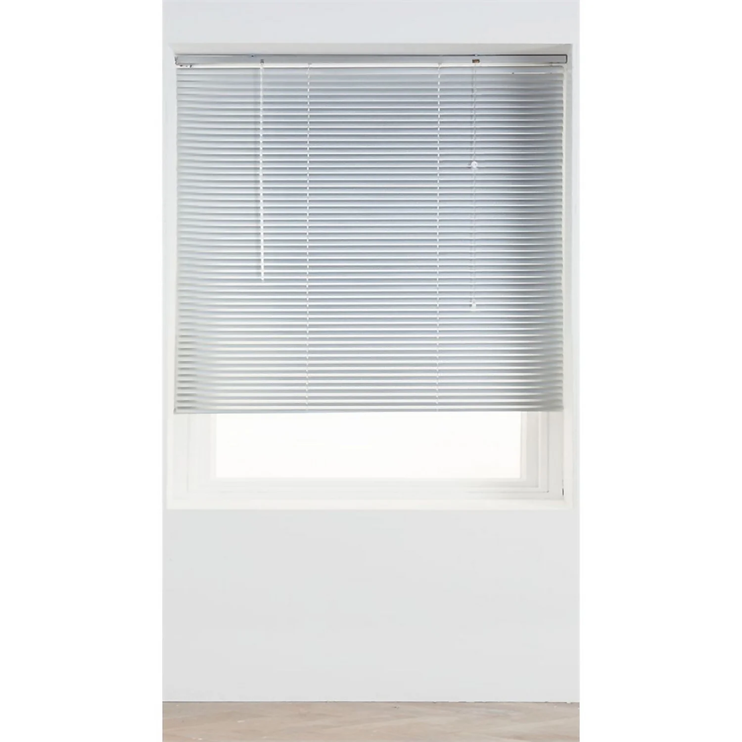 Silver Aluminium 25mm Venetian Blind - 120cm 1 Silver Aluminium 25mm Venetian Blind - 120cm