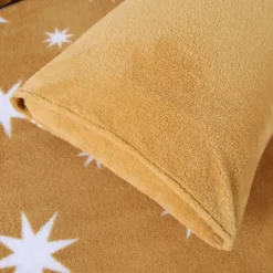 Snuggle Fleece Bedding Set - Ochre Star - Single -Curver Shop 12891937 2754869748089006