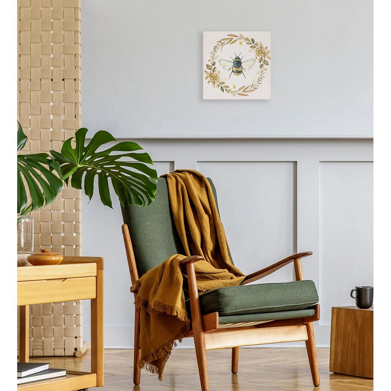 Bee Canvas 2 Bee Canvas - Image 2