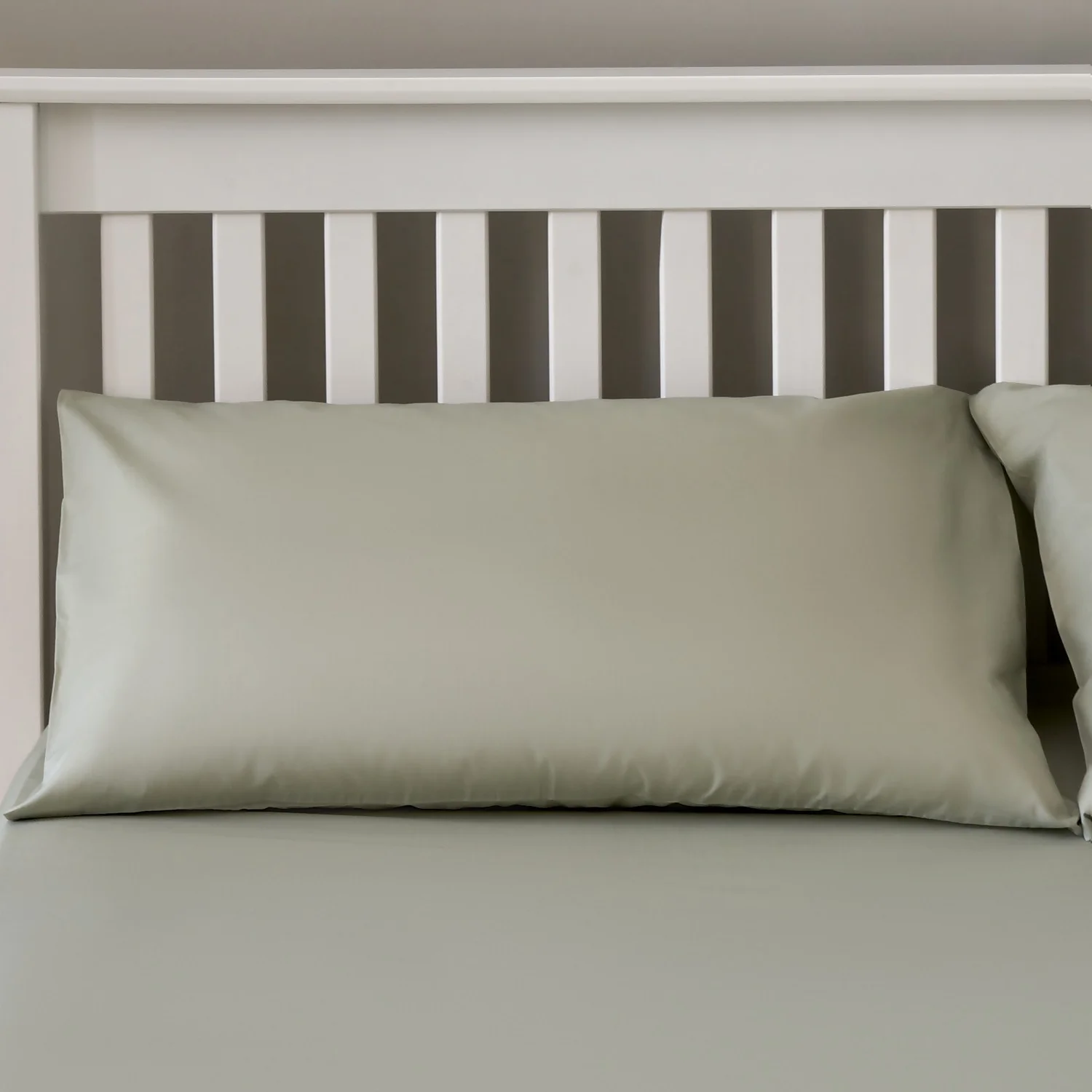 The Willow Manor Easy Care Pillowcase Pair - Light Grey 1 The Willow Manor Easy Care Pillowcase Pair - Light Grey