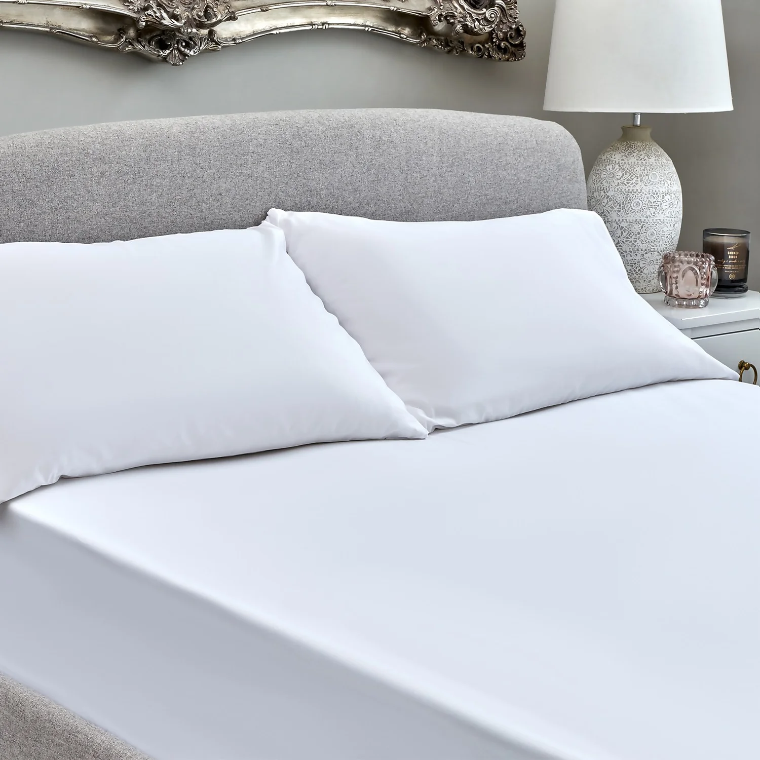 The Willow Manor Egyptian Cotton Sateen 300 Thread Count Super King Fitted Sheet - Glacier White 1 The Willow Manor Egyptian Cotton Sateen 300 Thread Count Super King Fitted Sheet - Glacier White