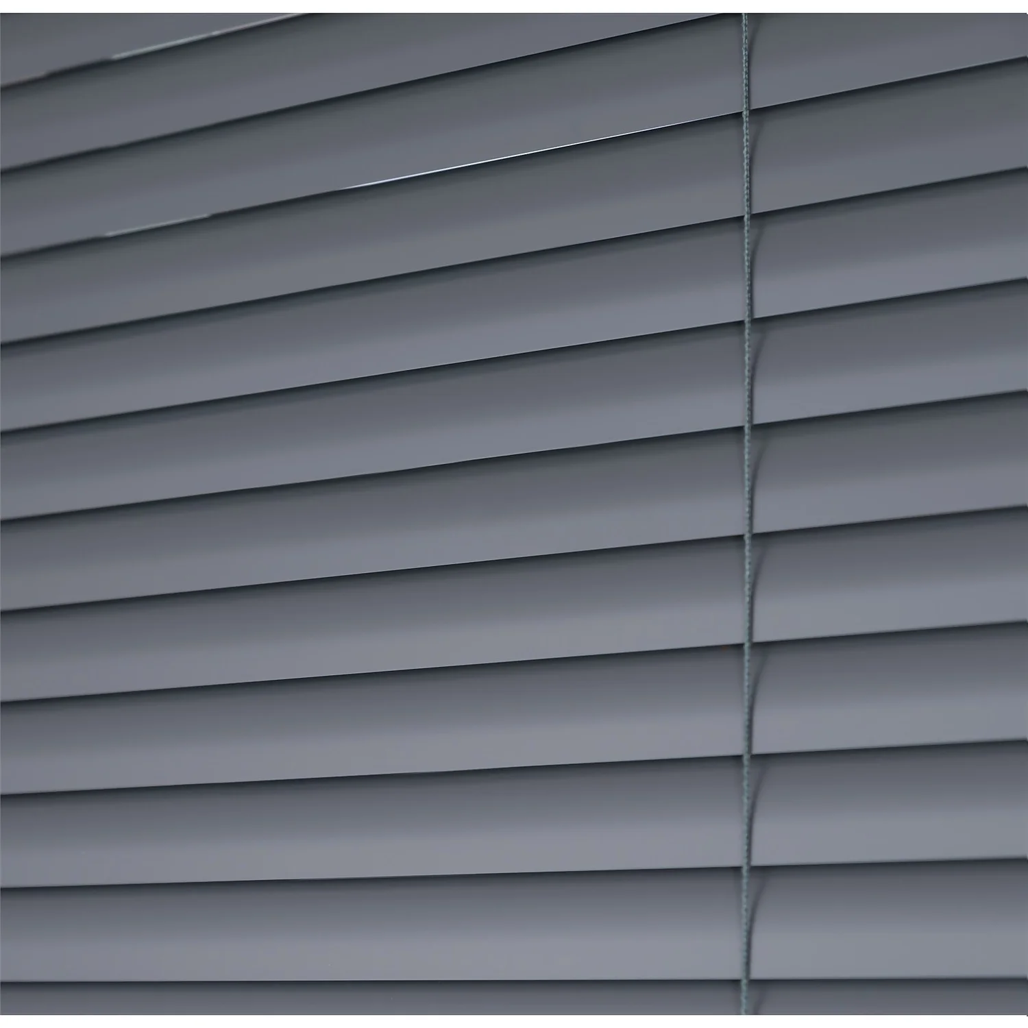 Aluminium Venetian Blind - Charcoal - 120x160cm 4 Aluminium Venetian Blind - Charcoal - 120x160cm - Image 4