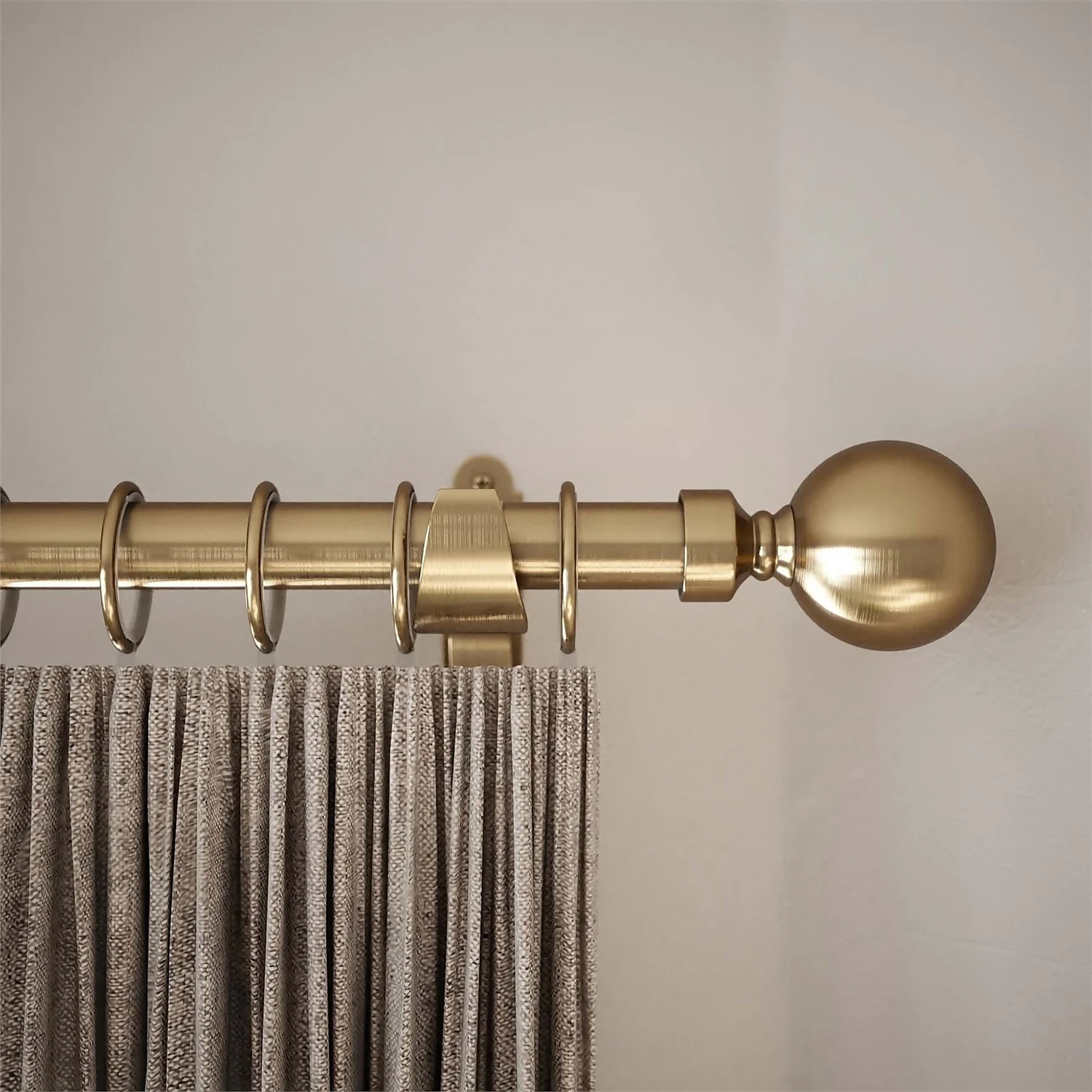 Rothley Baroque 25mm Solid Orb Curtain Pole Finials (Pair) - Antique Brass 2 Rothley Baroque 25mm Solid Orb Curtain Pole Finials (Pair) - Antique Brass - Image 2