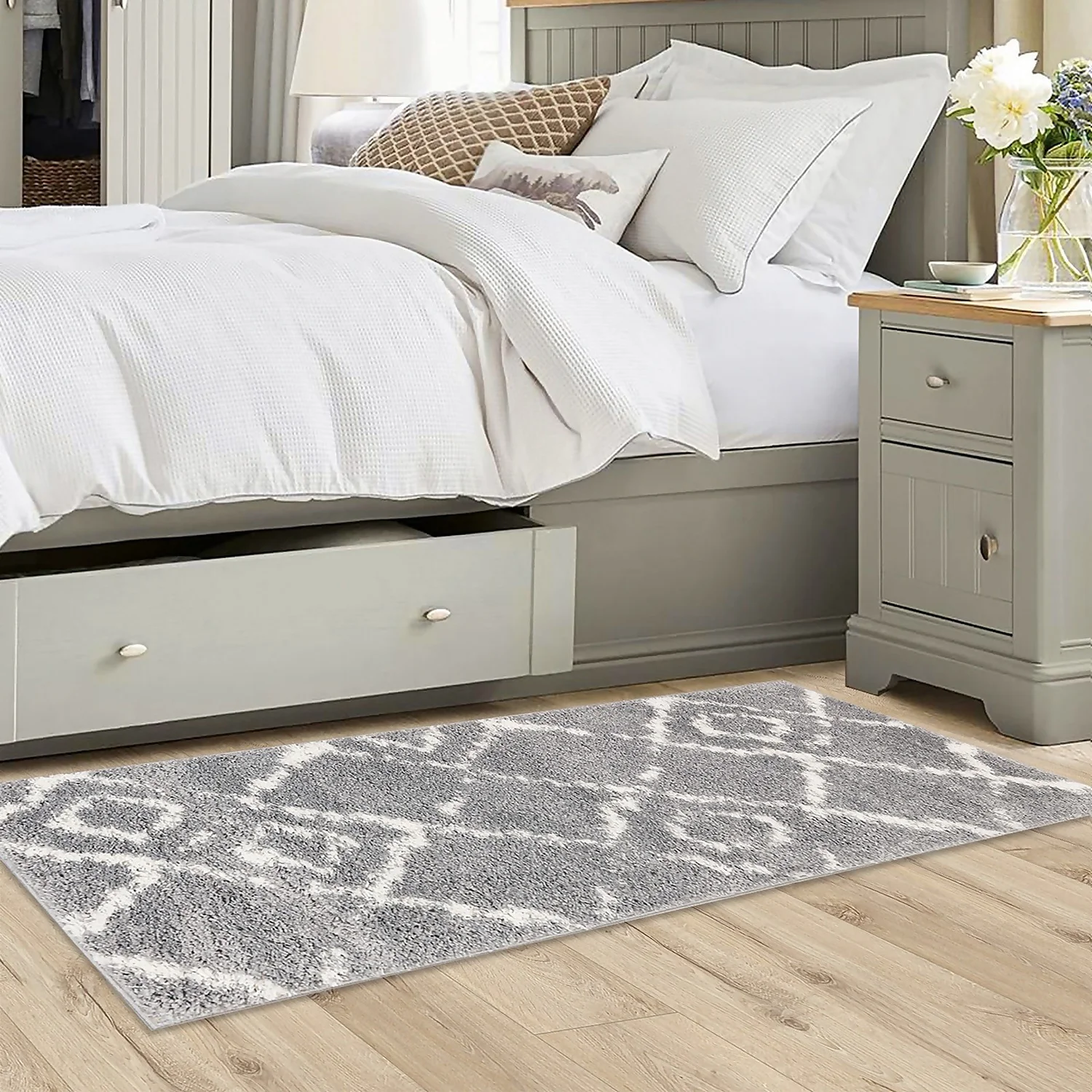 Deluxe Berber Shaggy Runner - Grey & White - 180x67cm 3 Deluxe Berber Shaggy Runner - Grey & White - 180x67cm - Image 3