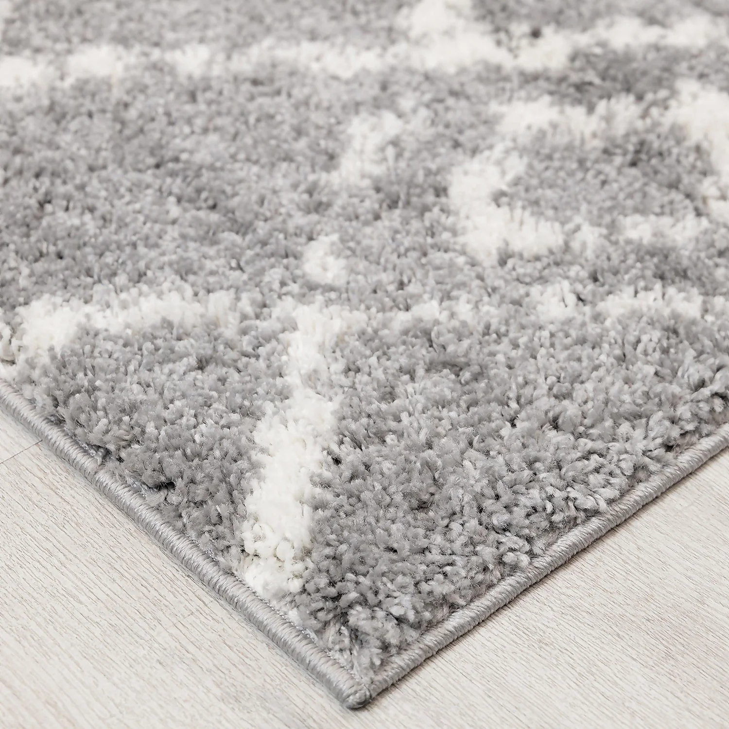 Deluxe Berber Shaggy Runner - Grey & White - 180x67cm 4 Deluxe Berber Shaggy Runner - Grey & White - 180x67cm - Image 4