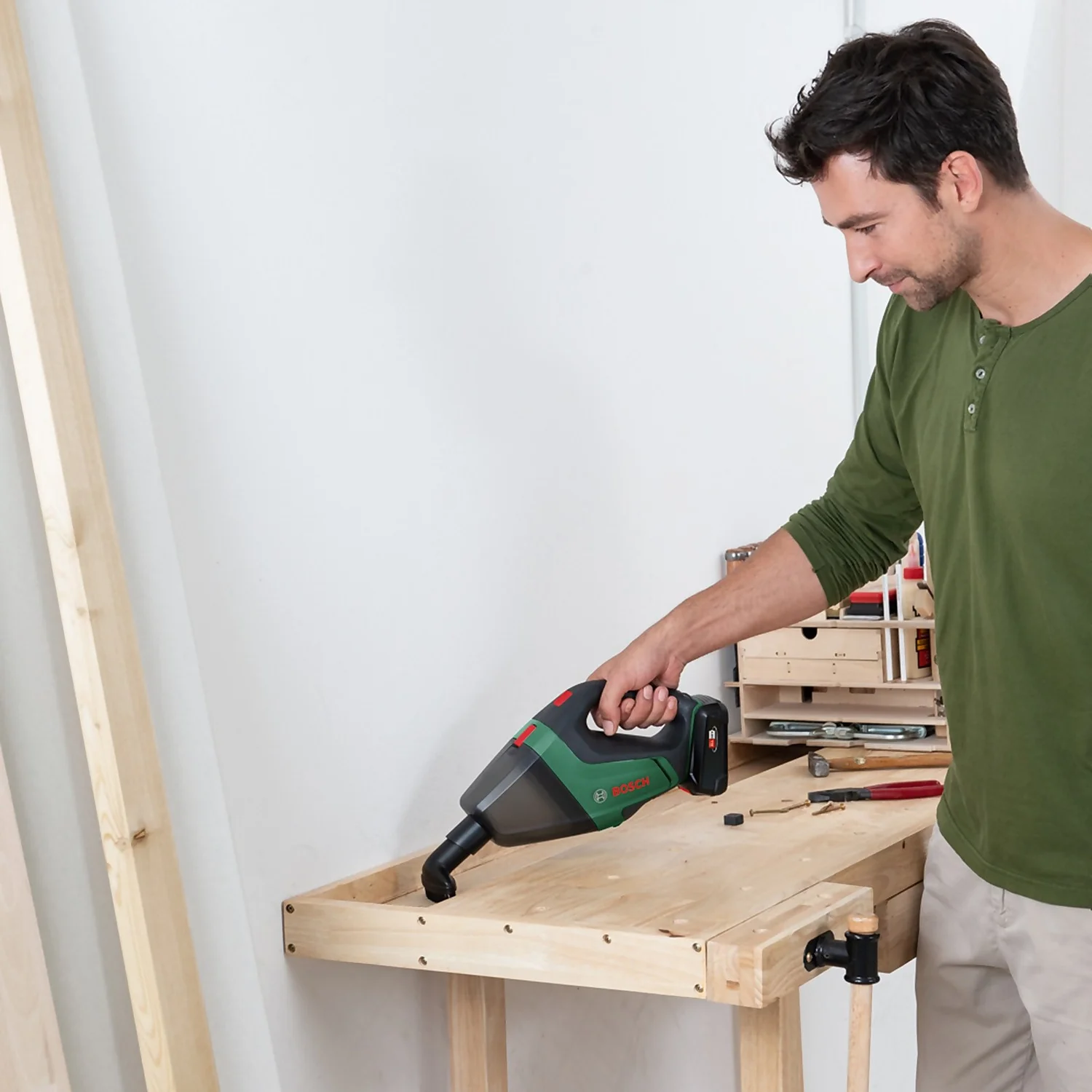 Bosch UniversalVac 18 Cordless Vacuum Cleaner (no Battery Included) 7 Bosch UniversalVac 18 Cordless Vacuum Cleaner (no Battery Included) - Image 7