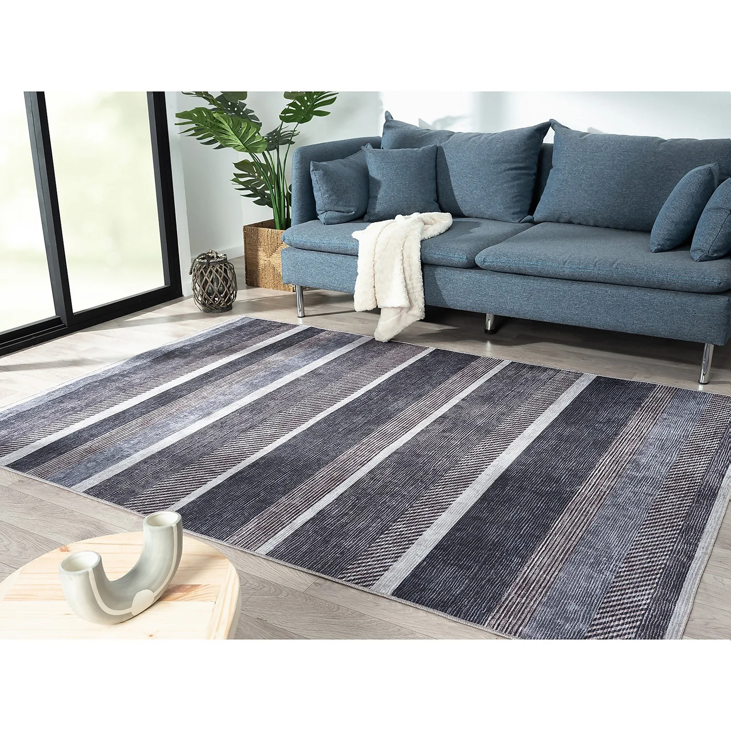 Persian Washable Nasrin Rug - 160x230cm 2 Persian Washable Nasrin Rug - 160x230cm - Image 2