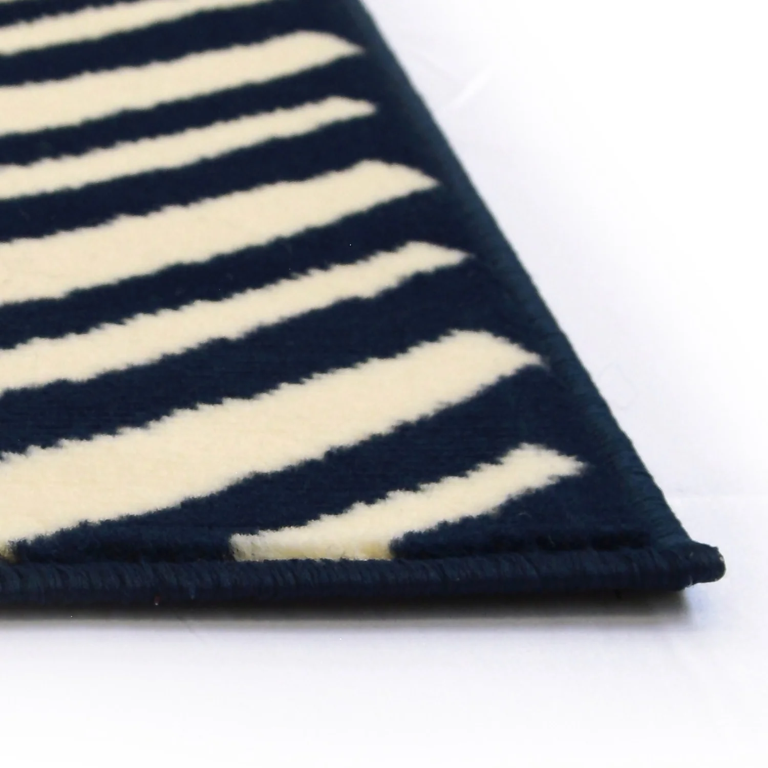Herringbone Rug - Navy - 160x230cm 4 Herringbone Rug - Navy - 160x230cm - Image 4