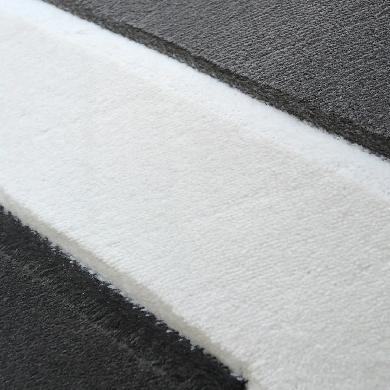 Daytona Zen Rug - Grey - 160x230cm 2 Daytona Zen Rug - Grey - 160x230cm - Image 2